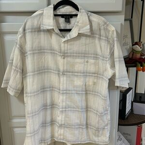 Men’s bottom down shirt